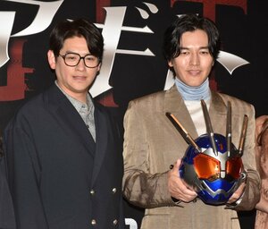 映画『アギト―超能力戦争―』完成披露舞台あいさつに登壇した（左から）賀集利樹、要潤 （C）ORICON NewS inc.