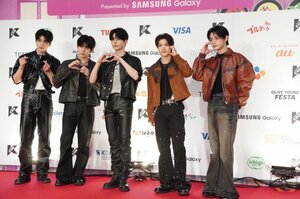 『KCON JAPAN 2026』Day3レッドカーペットに登場したZEROBASEONE(左から)パク・ゴヌク、キム・テレ、ソン・ハンビン、ソク・マシュー、キム・ジウン (C)ORICON NewS inc.