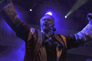 コンサートに出演したウォルフガング・ハイヒェルさん=2012年5月、ウィーン(ゲッティ=共同)