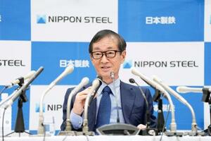 米鉄鋼大手USスチールの買収が完了し、記者会見する日本製鉄の橋本英二会長=19日午前、東京都千代田区
